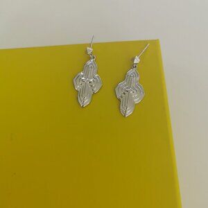 Abbie Silver Metal Drop Earrings by Kendra Scott